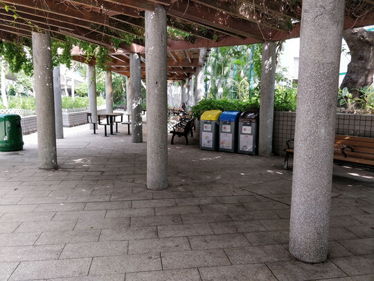 港島東體育館休憩處