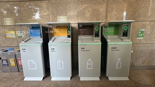 海逸豪園第十一座後有蓋通道